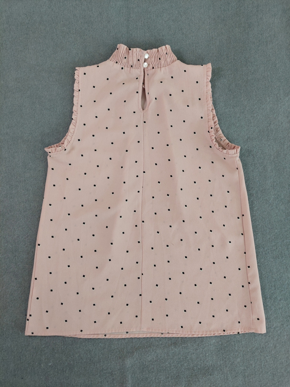 LAVISH Pink Polka Dot Ruffle Mock Neck Sleeveless Blouse Top M - Picture 4 of 5